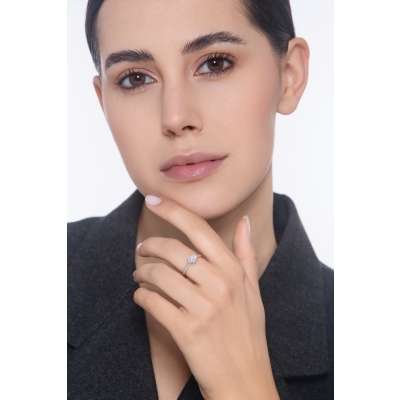 Solitaire ring with diamond heart cut 1.00ct GIA in white gold 18k