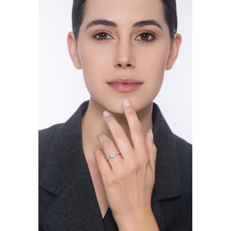 Solitaire ring with diamond heart cut 0.30ct GIA in white gold 18k Solitaire ring with diamond heart cut 0.30ct GIA in white gold 18k