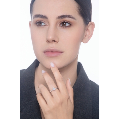 Solitaire ring with diamond pear cut 1.00ct GIA in white gold 18k