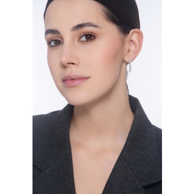 18k white gold tennis earring with diamonds