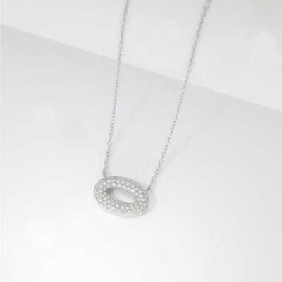 18k white gold necklace with oval diamond pavè pendant