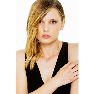 Aquamarine and diamond pendant in 18k white gold