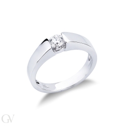 Solitaire ring with tension setting 2