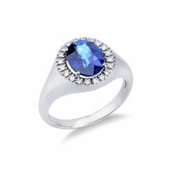 Blue sapphire and diamonds signet ring