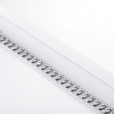 750 white gold iced out bracelet diamonds