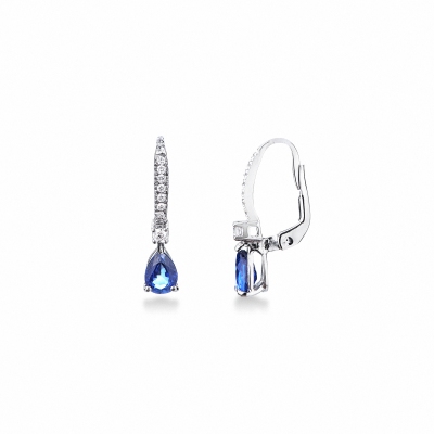 Blue sapphires and diamonds earrings 