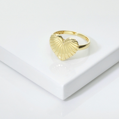 Heart ring in yellow gold 750