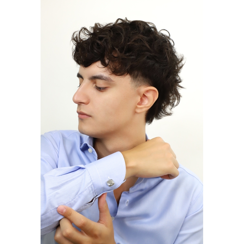 18k white gold square cufflinks with rounded corners