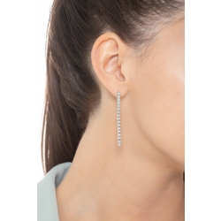 Diamond bar stud earrings in 18k white gold  2