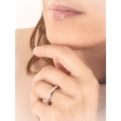 Anniversary ring in 18k white gold with diamonds 2