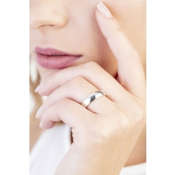 Comfortable wedding ring in 18k white gold 2