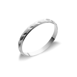 White gold 18k Unoaerre diamond cut wedding band