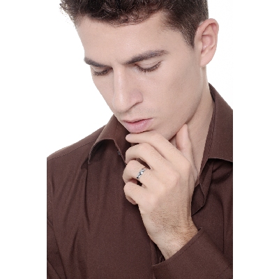 Wedding ring in 750 white gold