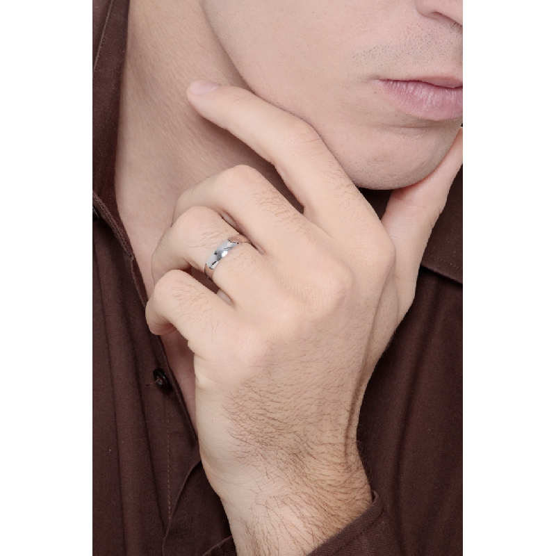 Wedding ring in 750 white gold