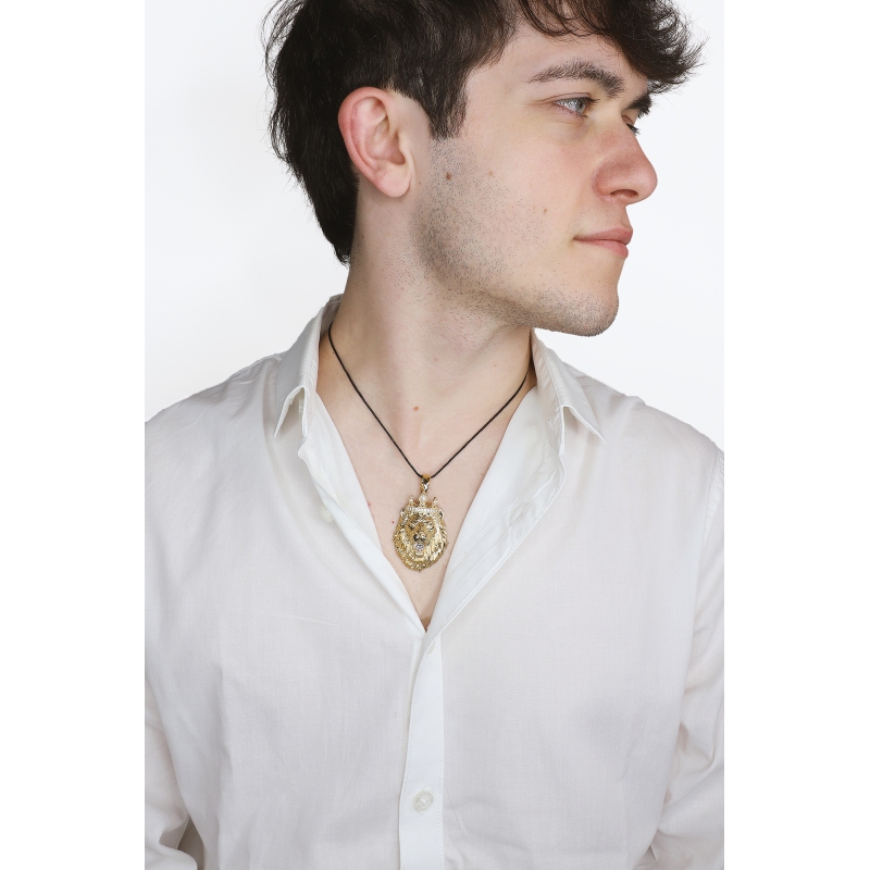 18k yellow gold lion pendant necklace 18k yellow gold lion pendant necklace