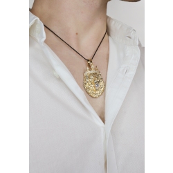 18k yellow gold lion pendant necklace 2