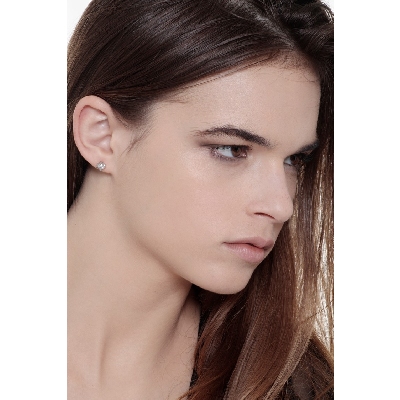 Bezel diamond stud earrings in white gold 18k