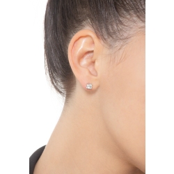 White gold 18k bezel diamond stud earrings  2