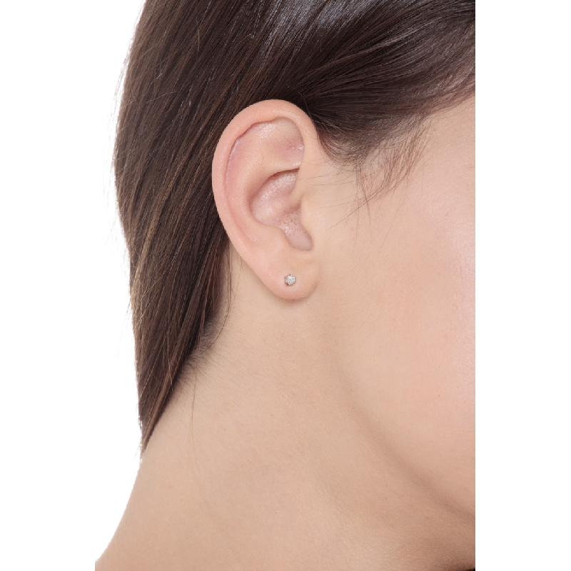 6 prongs diamond stud earrings in white gold 18k, ct 0,08  6 prongs diamond stud earrings in white gold 18k, ct 0,08