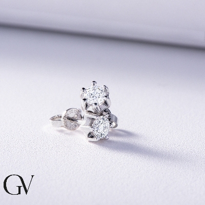 6 prongs diamond stud earrings in white gold 18k ct 0,60 