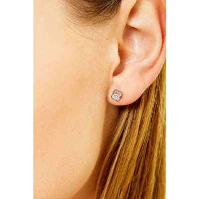 Diamond stud earrings 4 prongs in white gold 18k