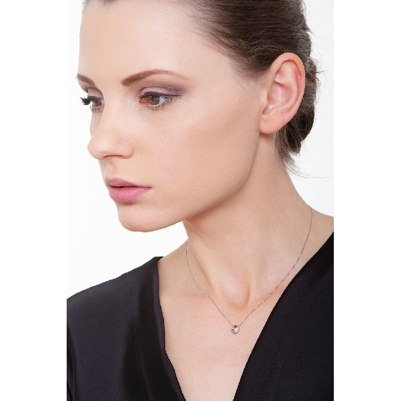 18k white gold little moon pendant with diamond