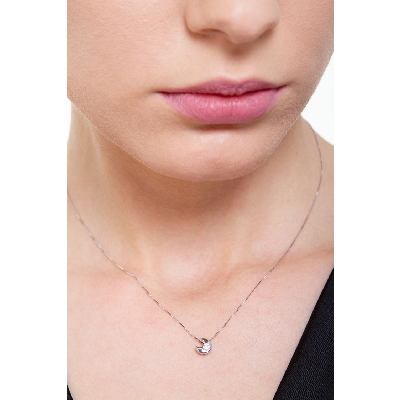 18k white gold little moon pendant with diamond