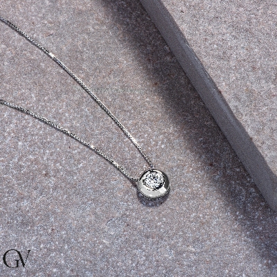18k white gold full bezel necklace with 0.10 ct diamond