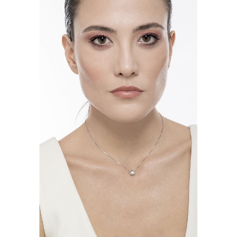 18k white gold full bezel solitaire necklace with 0.25 ct diamond 18k white gold full bezel solitaire necklace with 0.25 ct diamond