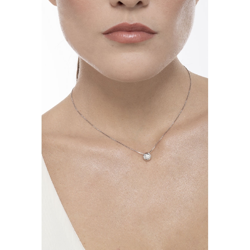 18k white gold full bezel solitaire necklace with 0.25 ct diamond 18k white gold full bezel solitaire necklace with 0.25 ct diamond