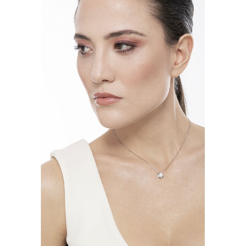 18k white gold full bezel solitaire necklace with 0.40 ct diamond