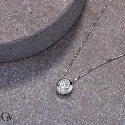 18k white gold full bezel solitaire necklace with 0.50 ct diamond