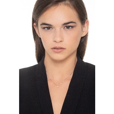 18k white gold solitaire necklace with 0.20 ct diamond