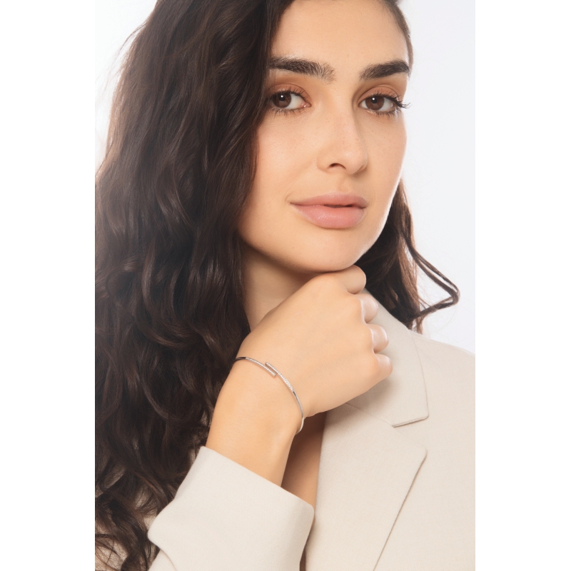 Bangle with diamonds in white gold 18k Bangle with diamonds in white gold 18k