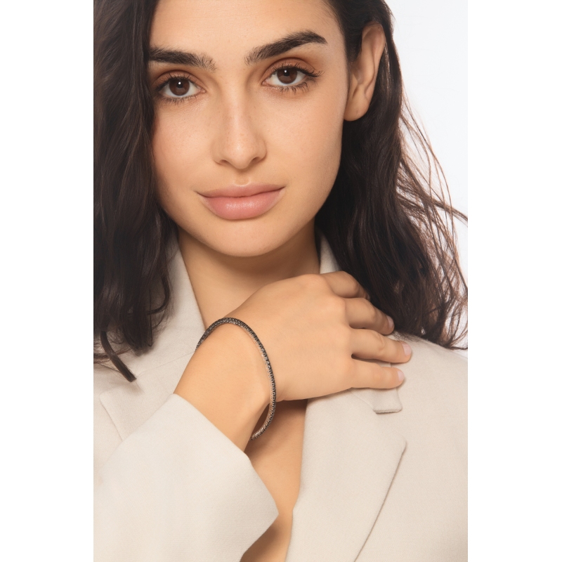 Elastic bracelet tennis in 18k white gold with black diamonds