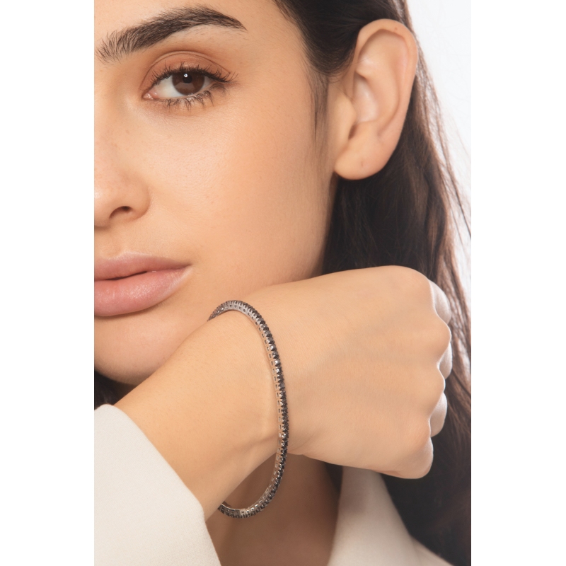 Tennis bracelet elastic with black diamonds in 18k white gold