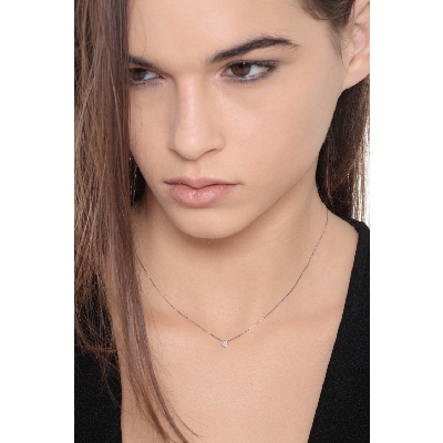 18k white gold solitaire necklace with 0.07 ct diamond