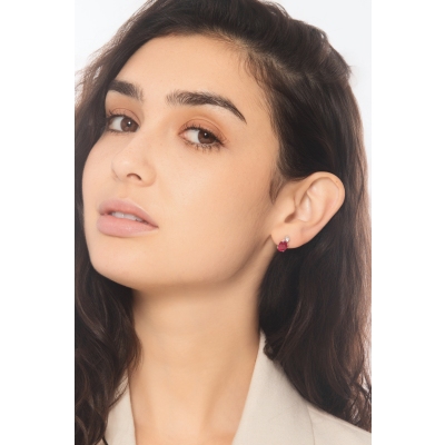 White gold 18k stud earrings with oval rubies and diamonds