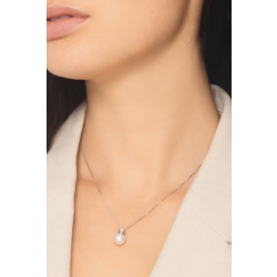 White gold 18k pearl pendant with diamond  2