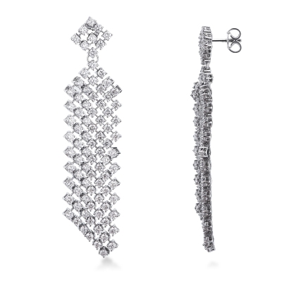 18k white gold earrings design with diamonds