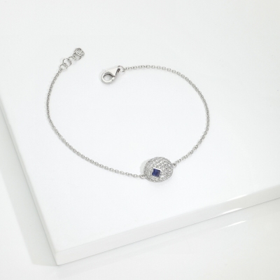 Diamond pavè pendant Bracelet with sapphire in 18kt white gold