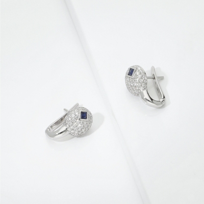 Diamond pavé with sapphire latch back earrings in 18kt white gold