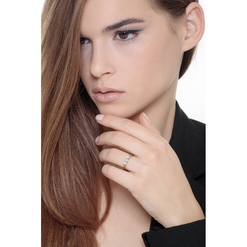 Trilogy Ring 750 White Gold with Diamonds