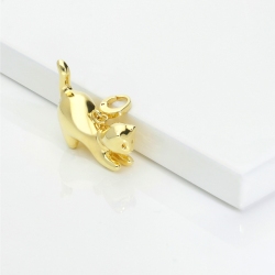 Cat charm 18kt yellow gold