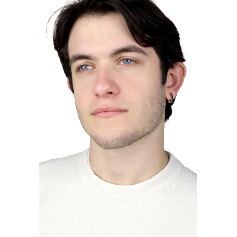 Single U-shaped earring in 18kt white gold