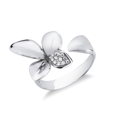 Modern flower open ring with diamonds in 18kt white gold