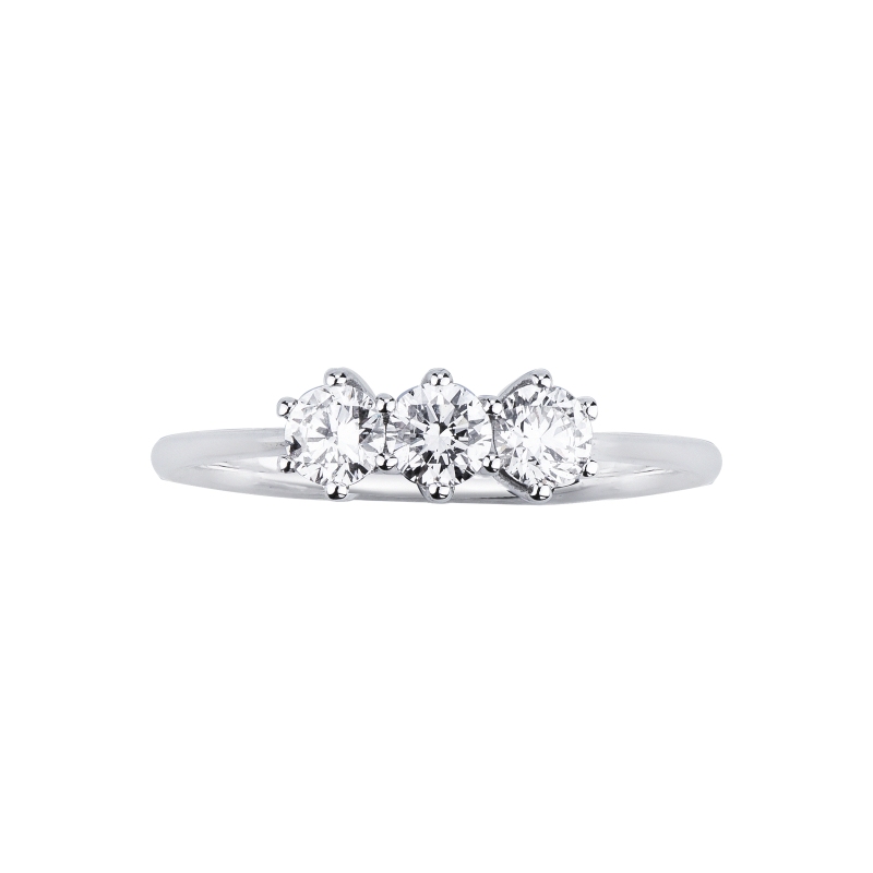 Diamond trilogy classic ring in 18kt white gold