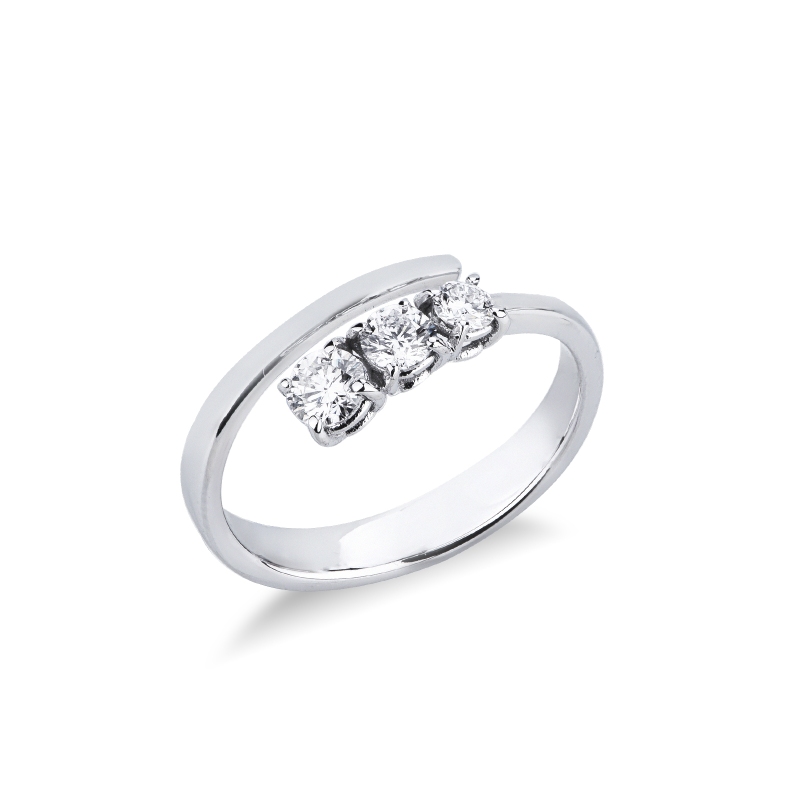 White gold 750 TOI&MOI ring with three diamonds White gold 750 TOI&MOI ring with three diamonds