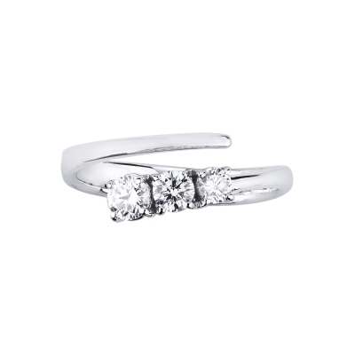TOI&MOI ring with three diamonds in 18k white gold