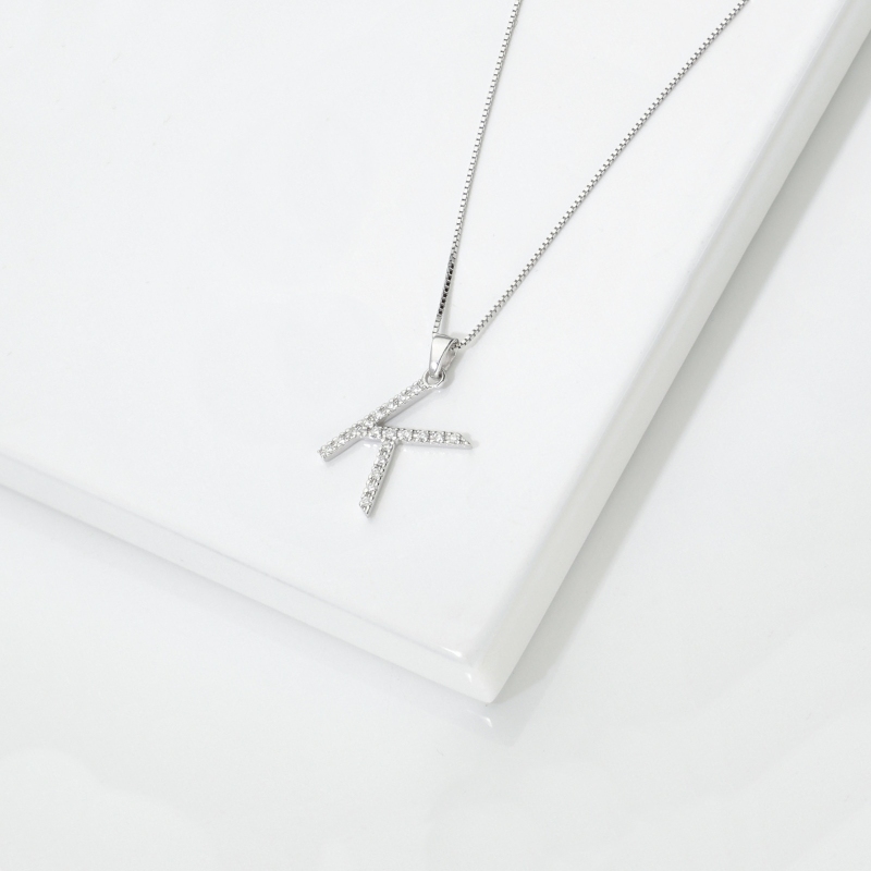 K diamond pendant necklace in 18kt white gold K diamond pendant necklace in 18kt white gold